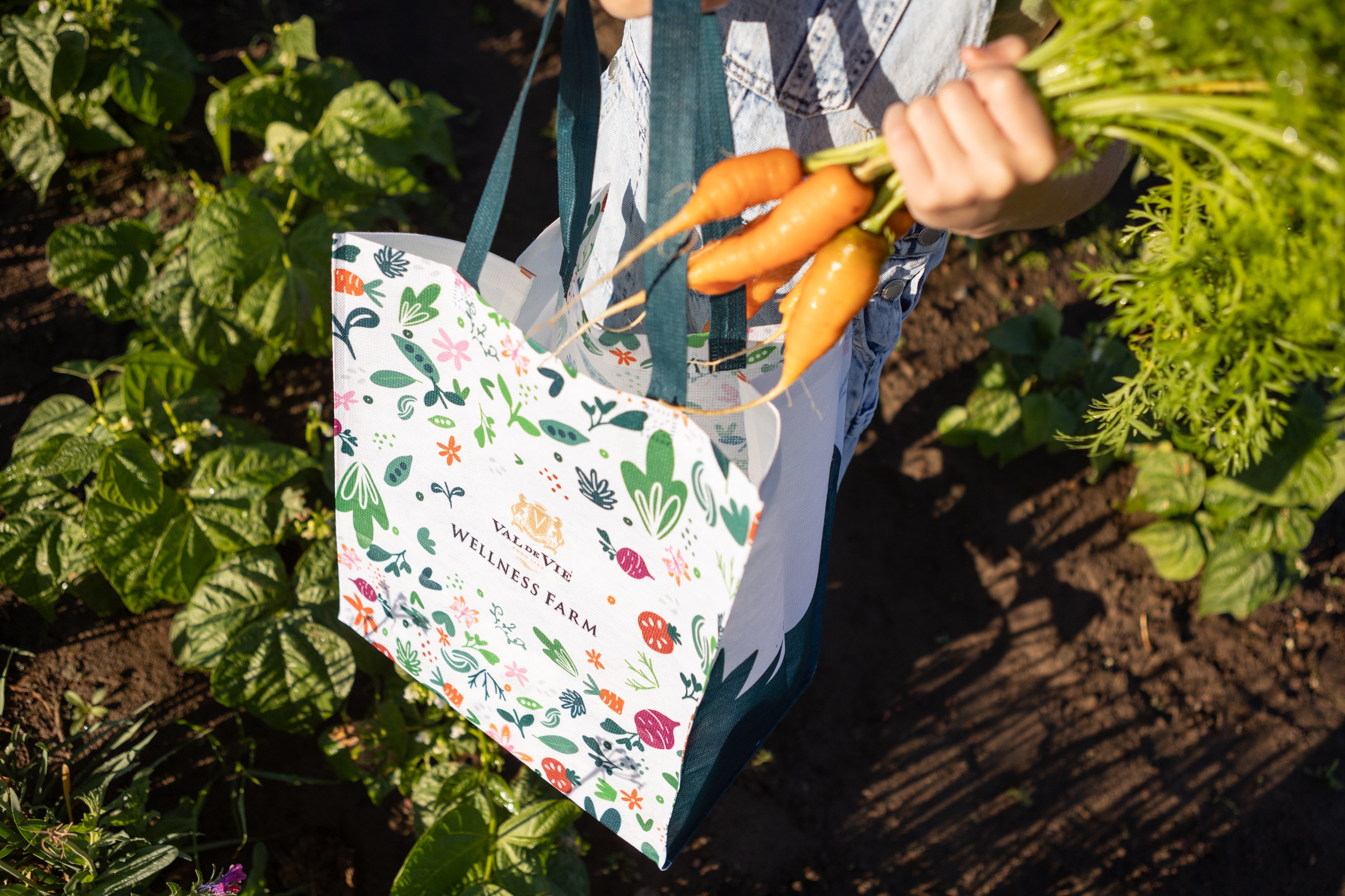 Val de Vie Wellness Farm Shopper Bag